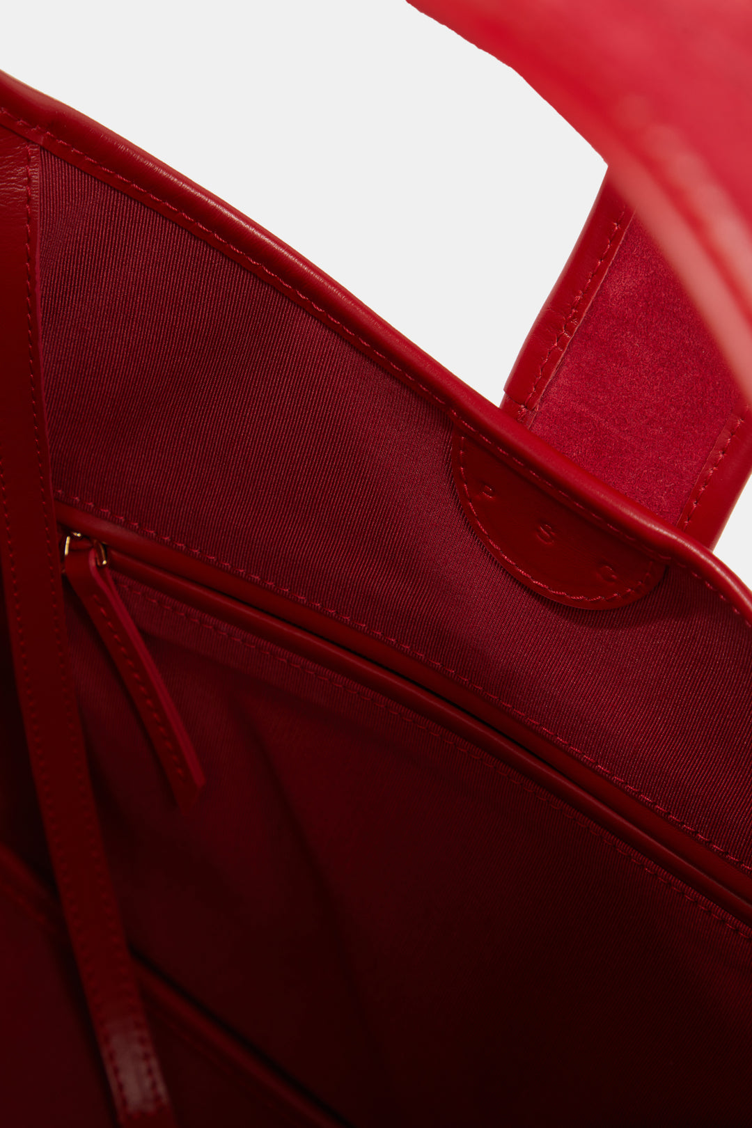 The Astra Bag Red