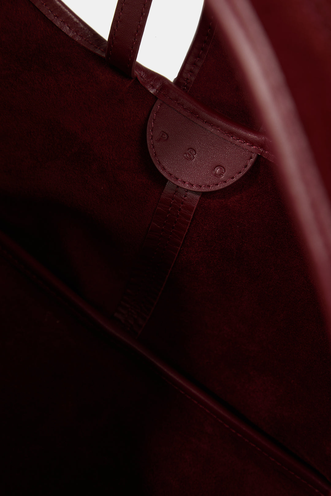 The Luna Bag Bordeaux