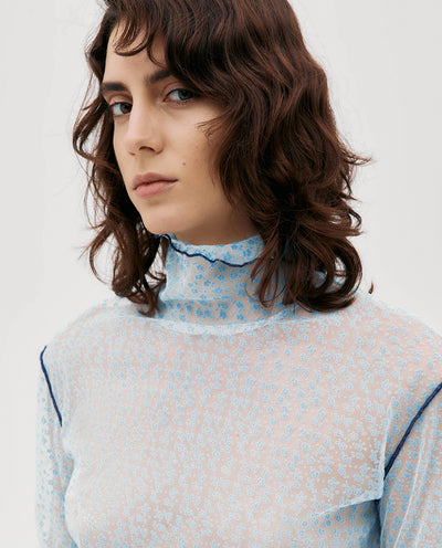 LIGHT BLUE FLORAL MESH TOP