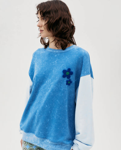 BLUE COLOR BLOCK SWEATSHIRT