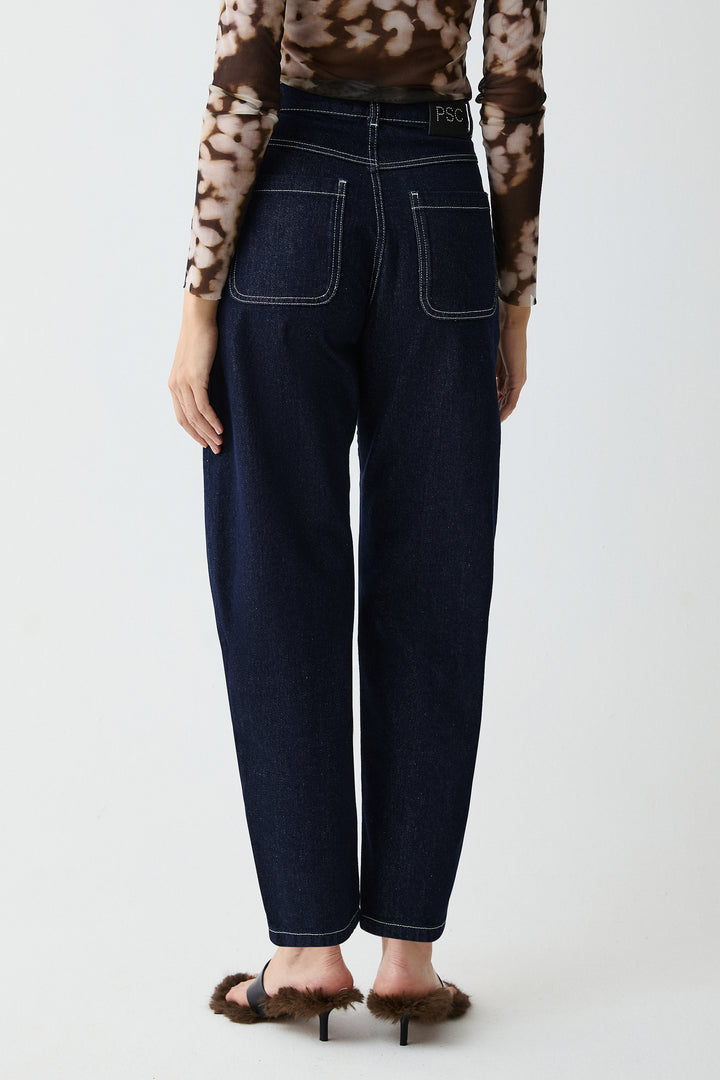 Barrel Jeans