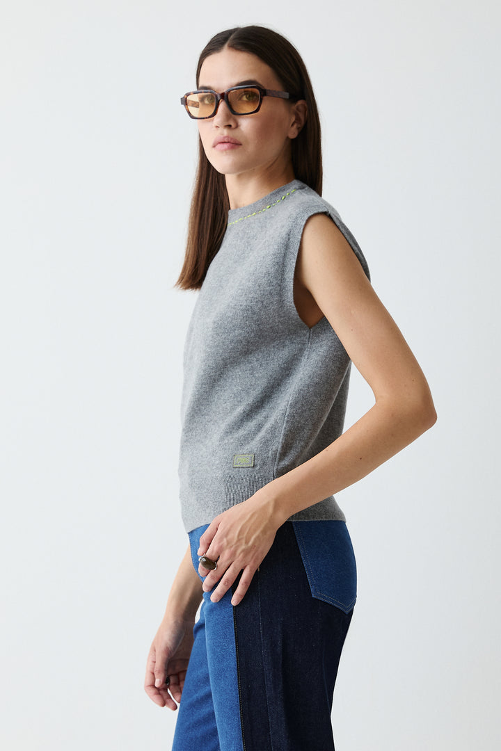 Clara Vest Grey