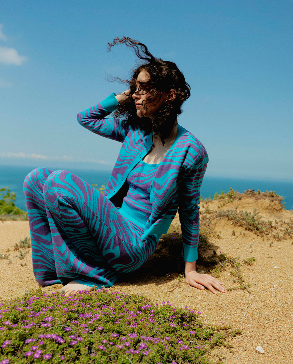 WAVE KNITTED PANTS BLUE