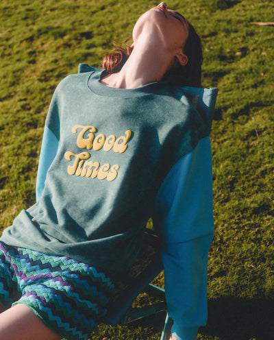 GREEN COLOR BLOCK SWEATSHIRT